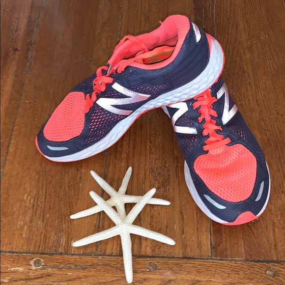 New Balance Shoes - 💕NEW BALANCE Fresh Foam Gray & Coral Sneakers 8.5